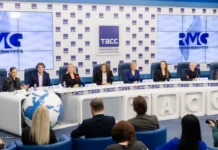 Любовь Маляревская и Екатерина Куманина на праздновании успехов Русского Радио lyubov malyarevskaya i ekaterina kumanina na prazdnovanii uspehov russkogo radio-gazetarf-ru-0