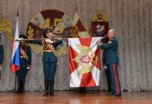 Сергей Бойко вручил орден Жукова Уральскому округу Росгвардии в Екатеринбурге sergej bojko vruchil orden zhukova uralskomu okrugu rosgvardii v ekaterinburge-gazetarf-ru-0