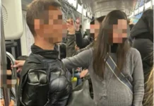 Беременной женщине чаще уступают место в метро при Бэтмене beremennoj zhenshhine chashhe ustupayut mesto v metro pri betmene-gazetarf-ru-0