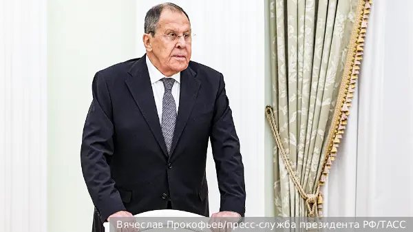 Лавров заявил о доказательстве нацистских взглядов Зеленского