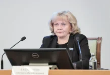 Людмила Бабушкина о доблести артиллеристов и мощи ракетных войск lyudmila babushkina o doblesti artilleristov i moshhi raketnyh vojsk-gazetarf-ru-0