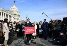 Новый законопроект раскрывает правду о Джеффри Эпштейне, Трампе и Палате представителей США novyj zakonoproekt raskryvaet pravdu o dzheffri epshtejne trampe i palate predstavitelej ssha-gazetarf-ru-0