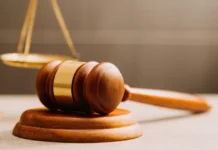 Павел Вахрушев оштрафован Борисоглебским судом на 50 тысяч за Верку Сердючку и ВС РФ pavel vahrushev oshtrafovan borisoglebskim sudom na 50 tysyach za verku serdyuchku i vs rf-gazetarf-ru-0