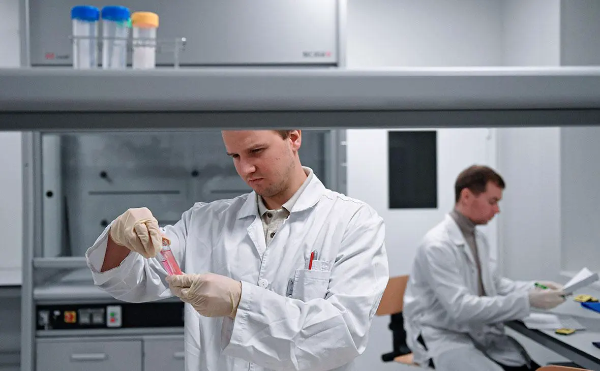 Сотрудники в Национальной антидопинговой лаборатории, Москва (Григорий Сысоев / РИА Новости)