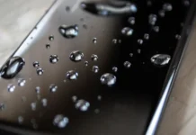 sergej kravczov iz ntcz it rosa i rutek sovetuet kak spasti telefon posle vody-gazetarf-ru-0