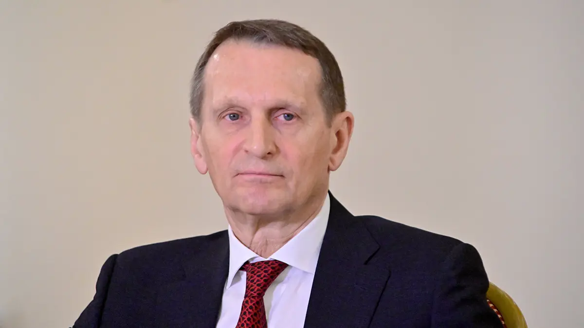 Нарышкин вручил российские паспорта дочери и внуку французского информатора