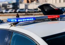 Сотрудники ГАИ Владивостока успешно довезли роженицу в роддом вовремя sotrudniki gai vladivostoka uspeshno dovezli rozheniczu v roddom vovremya-gazetarf-ru-0