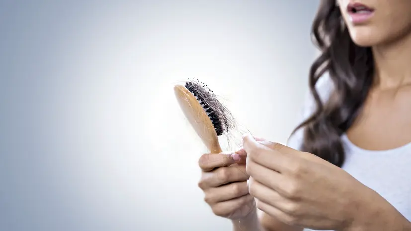Трихолог Кондрахина рассказала об опасных признаках выпадения волос