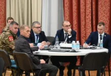 Управленческие кадры Урала под руководством Пересторонина и Паслера меняют будущее Свердловской области upravlencheskie kadry urala pod rukovodstvom perestoronina i paslera menyayut budushhee sverdlovskoj oblasti-gazetarf-ru-0