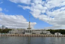 vladimir nekorkin i evgenij kuzneczov iz ipf ran uchastvuyut v forume po nelinejnym volnam-gazetarf-ru-0