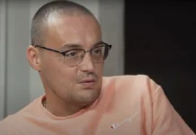 Алексей Долматов (Гуф) и Геворк Саруханян оказались в центре истории с IPhone 14 Pro aleksej dolmatov guf i gevork saruhanyan okazalis v czentre istorii s 14 -gazetarf-ru-0