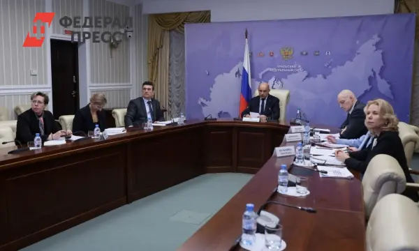 Артем Жога высоко оценил работу Курганской, Свердловской и Челябинской областей в медицине-0