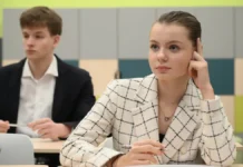 Департамент образования делится опытом тренировочных ЕГЭ в московских школах departament obrazovaniya delitsya opytom trenirovochnyh ege v moskovskih shkolah-gazetarf-ru-0