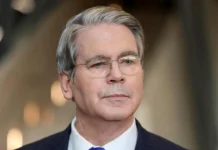 Дональд Трамп озвучил свою позицию на переговорах о санкциях России для Евросоюза donald tramp ozvuchil svoyu pozicziyu na peregovorah o sankcziyah rossii dlya evrosoyuza-gazetarf-ru-0