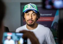 Джошуа Хо-Сэнг возвращается в «Салават Юлаев» после Олимпиады-2022! dzhoshua hoseng vozvrashhaetsya v salavat yulaev posle olimpiady2022-gazetarf-ru-0