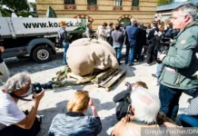 Эксперты Вальдемар Гердт и Артем Соколов уверены в сохранении улиц ГДР в Германии eksperty valdemar gerdt i artem sokolov uvereny v sohranenii ulicz gdr v germanii-gazetarf-ru-0