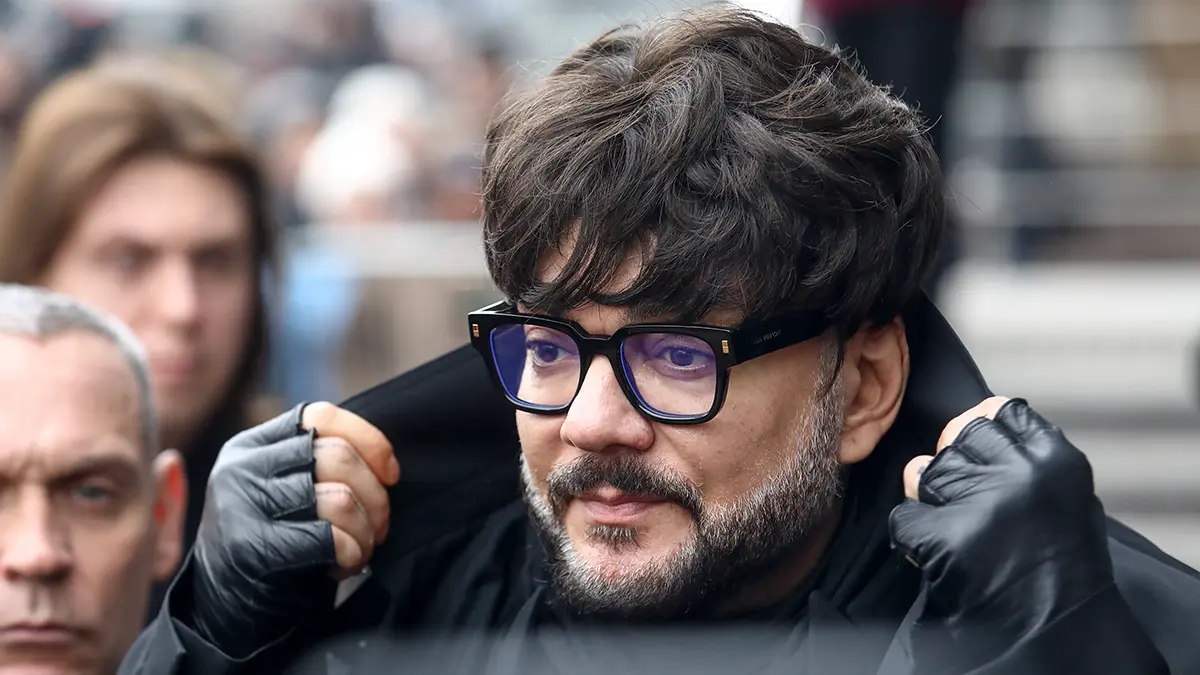 Киркоров объяснил появление магических амулетов на могиле своего отца