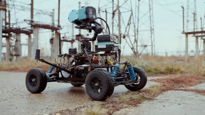 Инновационный робот УрФУ и EFT Group для безопасной диагностики энергообъектов-0