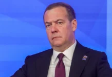 Медведев обвинил Зеленского в попытке срыва переговоров Путина medvedev obvinil zelenskogo v popytke sryva peregovorov putina-gazetarf-ru-0