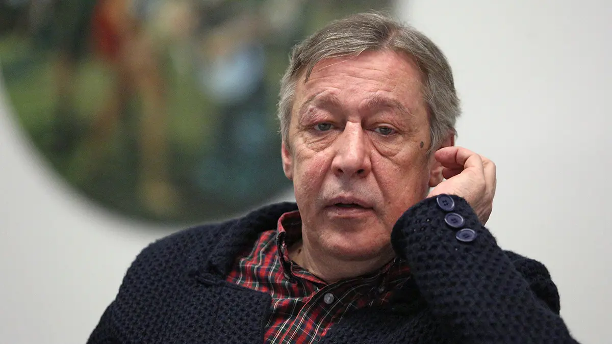 «Тяжело все это»: Ефремов перестал общаться с Иваном Охлобыстиным после тюрьмы