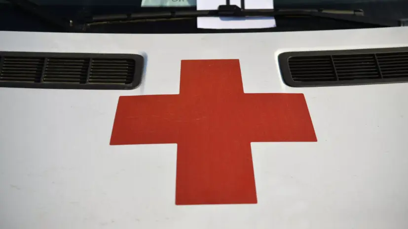 В Петербурге два человека пострадали из-за фонтана кипятка после прорыва трубы