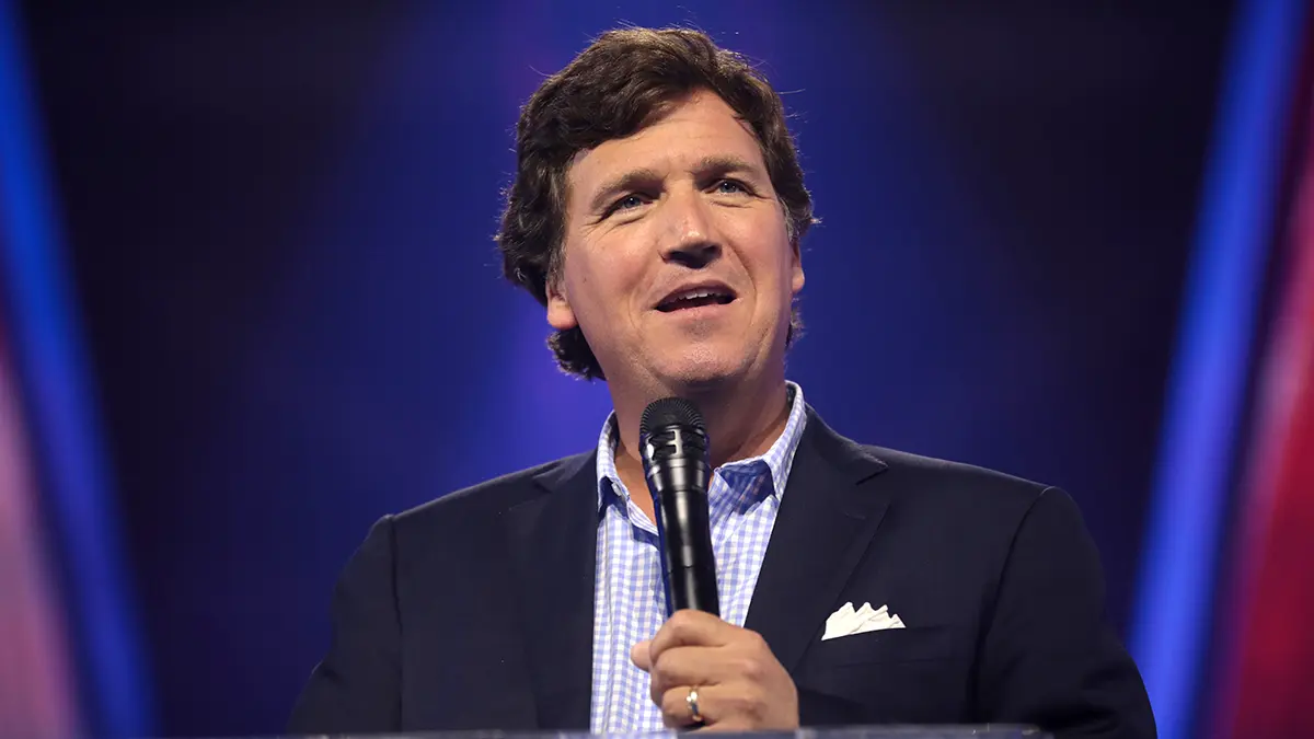 Такер Карлсон заявил, что надеется вновь посетить Россию