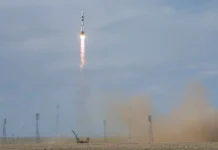 Сергей Рыжиков, Алексей Зубрицкий и Джонатан Ким вернулись на Землю на «Союзе МС-27» sergej ryzhikov aleksej zubriczkij i dzhonatan kim vernulis na zemlyu na soyuze ms27-gazetarf-ru-0