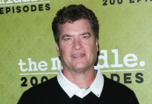 Ушёл из жизни Пэт Финн, актёр сериалов «Друзья» и «Сайнфелд» ushyol iz zhizni pet finn aktyor serialov druzya i sajnfeld-gazetarf-ru-0