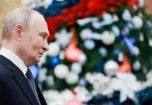 Владимир Путин сохраняет рабочее рвение на праздниках, подтвердил Дмитрий Песков vladimir putin sohranyaet rabochee rvenie na prazdnikah podtverdil dmitrij peskov-gazetarf-ru-0