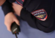 Полиция пресекла подростковую драку со стрельбой в Мытищах policziya presekla podrostkovuyu draku so strelboj v mytishhah-gazetarf-ru-0