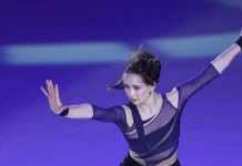 Валиева и Соколовская вдохновили на Чемпионате России по прыжкам valieva i sokolovskaya vdohnovili na chempionate rossii po pryzhkam-gazetarf-ru-0