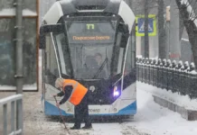 ЦОДД и Дептранс улучшают движение на МКАД с помощью Гидрометцентра czodd i deptrans uluchshayut dvizhenie na mkad s pomoshhyu gidrometczentra-gazetarf-ru-0