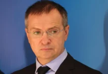 Мединский вызывает опасения на женевских переговорах РФ и Украины medinskij vyzyvaet opaseniya na zhenevskih peregovorah rf i ukrainy-gazetarf-ru-0