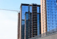 Михаил Кенин и Павел Голубков поддерживают инновации в «Самолете» mihail kenin i pavel golubkov podderzhivayut innovaczii v samolete-gazetarf-ru-0