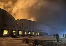 Порошенко, дроны и пожар на складе Roshen в Яготине poroshenko drony i pozhar na sklade v yagotine-gazetarf-ru-0