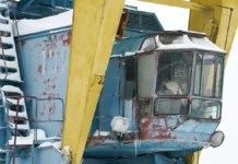 Таможня Санкт-Петербурга спасла метеорит Алетай для России tamozhnya sanktpeterburga spasla meteorit aletaj dlya rossii-gazetarf-ru-0