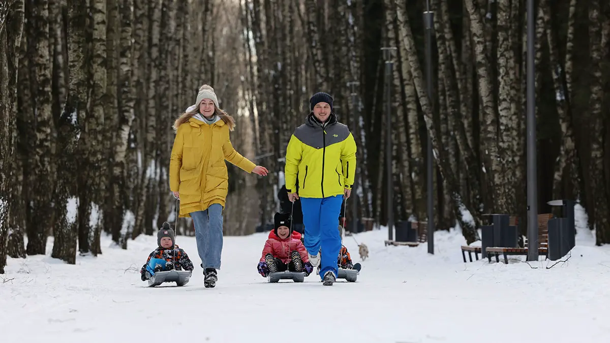 Эксперт рассказала о плюсах и минусах трехдневных выходных для многодетных семей