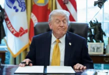 Трамп требует компенсацию и проекты от Мелании и Amazon tramp trebuet kompensacziyu i proekty ot melanii i -gazetarf-ru-0