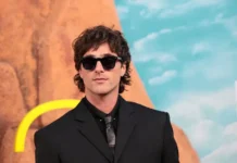 Кендалл Дженнер и Джейкоб Элорди замечены вместе в ЛА kendall dzhenner i dzhejkob elordi zamecheny vmeste v la-gazetarf-ru-0