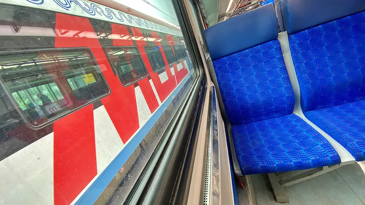 Суд рассмотрит дело машиниста, который украл наушники в вагоне поезда на МЦД-2