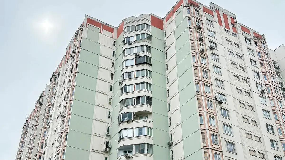 В жилом доме в районе Тропарево-Никулино произвели замену всего лифтового оборудования 