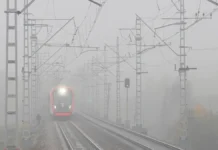 pod moskvoj obyavili pogodnuyu opasnost tuman i peremenchivaya vesna-gazetarf-ru-0