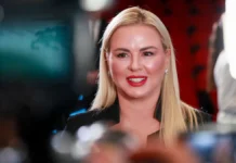 anna semenovich delitsya trogatelnymi vospominaniyami o poslednem zvonke-gazetarf-ru-0