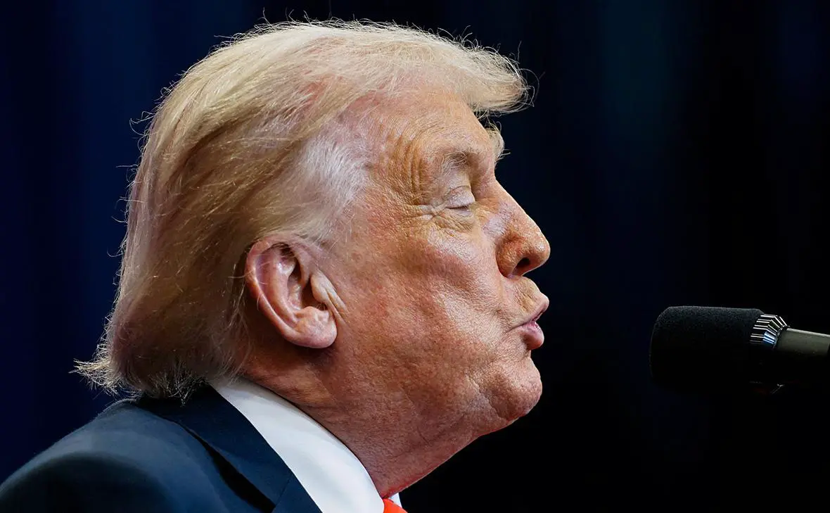 Дональд Трамп (Nathan Howard / Reuters)
