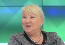 tatyana pokrovskaya o reshenii    rossijskie gimnasty s flagom-gazetarf-ru-0