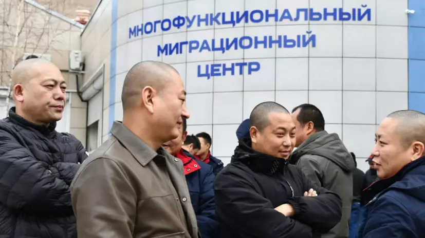 Володин анонсировал повышение налоговых пошлин для мигрантов