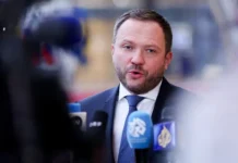 zhestkij ultimatum czahkny kto ispolnit trebovaniya estonii k putinu-gazetarf-ru-0