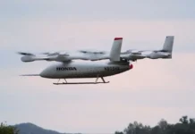 pervyj uspeshnyj polet polnorazmernogo prototipa  -gazetarf-ru-0