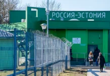 zhiteli narvy nashli neobychnyj sposob uskorit ochered na granicze-gazetarf-ru-0