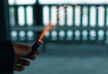 Безопасные новогодние праздники: новые правила использования пиротехники в Красноярском крае 032967b2-cf3e-47c0-ad61-a9e55afae552-67c6c459